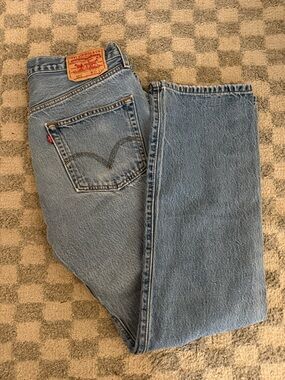Levi's Light Blue Men's Straight Jeans - Classic Five-Pocket 501’s